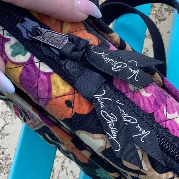 VERA BRADLEY Hard-Shell Laptop Case/Portfolio - Picture 3 of 11